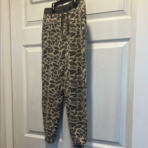 BURLEBO Gray Camouflage Joggers